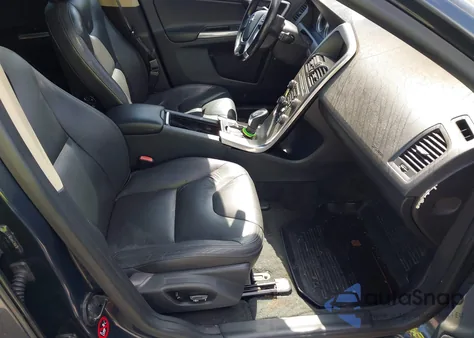 2013 Volvo Xc60 T6 from USA, damaged, VIN YV4902DZ5D2370587